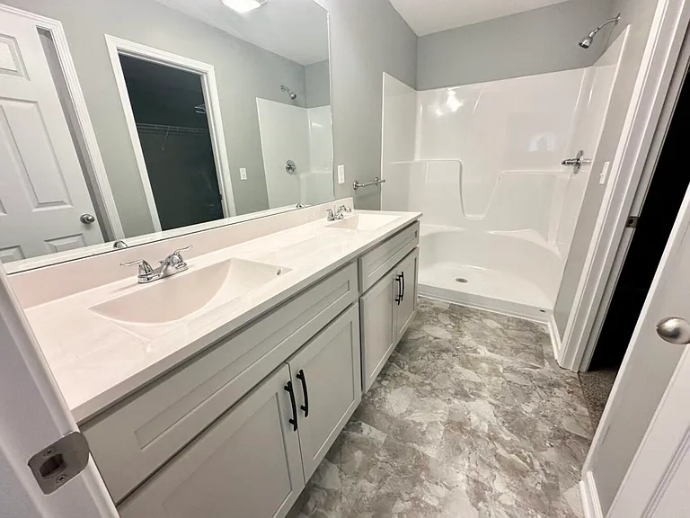 605 Vista Dr — Photo 9