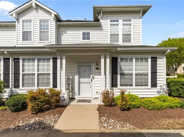 1141 Grace Hill Dr, Virginia Beach, VA 23455