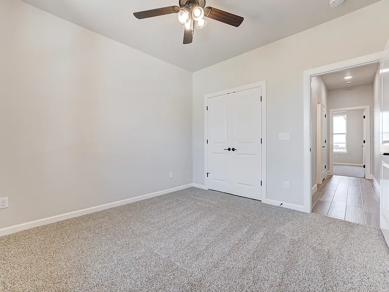 10421 SW 51st St — Photo 35