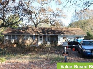 641 Log Cabin Ct NE, Kennesaw, GA 30144