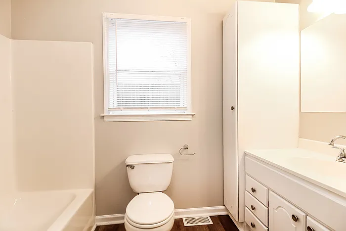 242 Pearson Rd — Photo 9