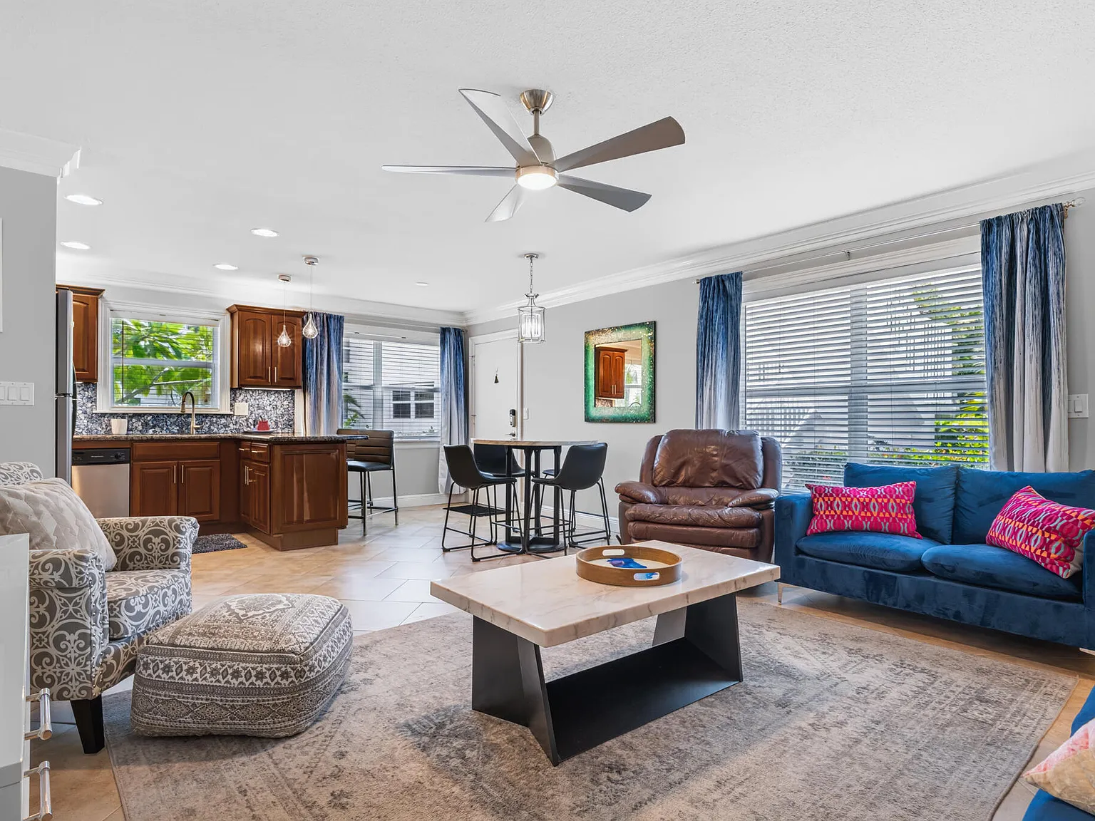 2 bed, 2.0 bath, 992 sqft, $1,800 — Photo 1