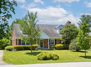 708 Indian Ridge Rd, Windy Hills, KY 40207