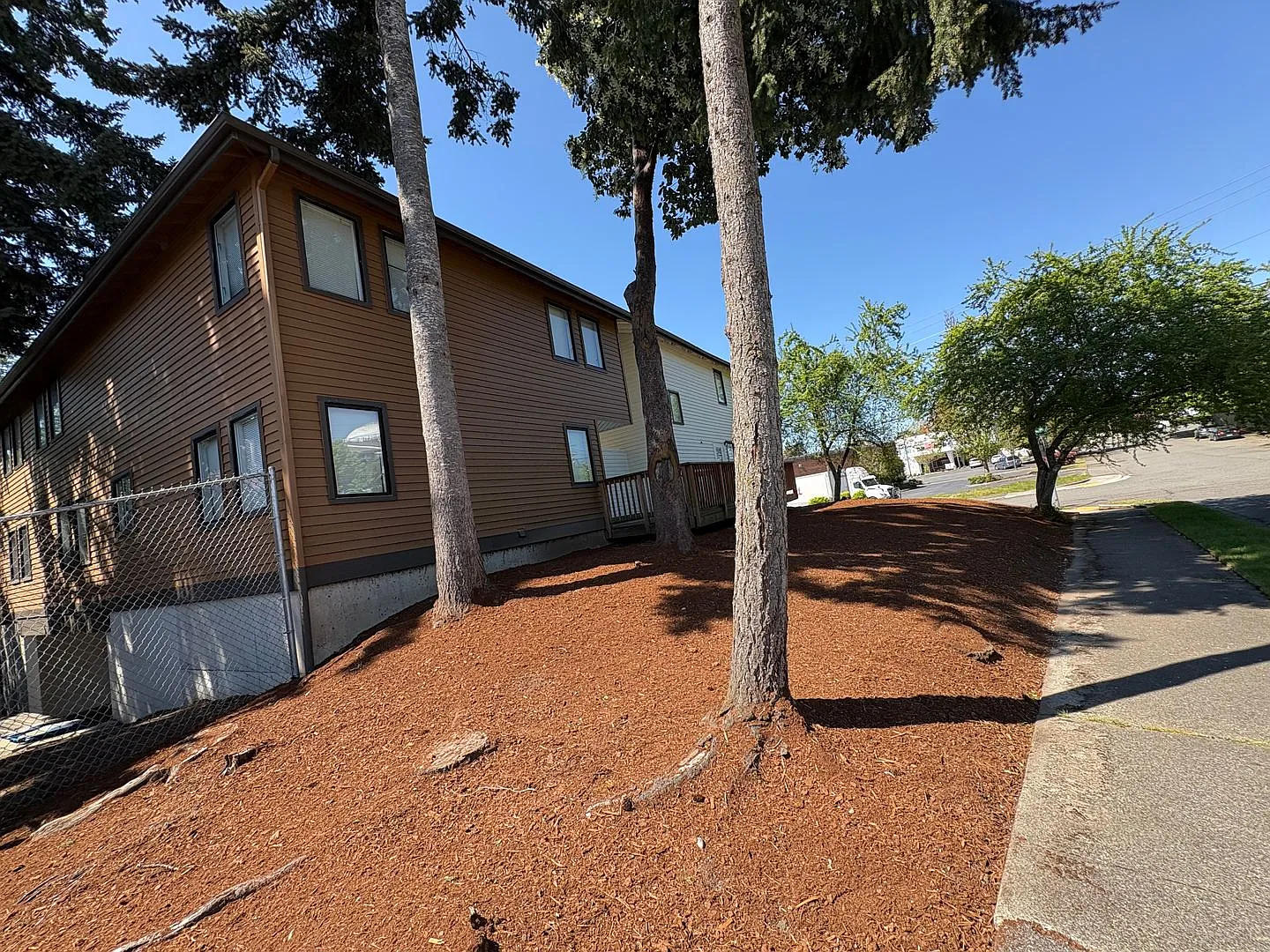 Fully Renovated Halo Townhomes — Photo 4
