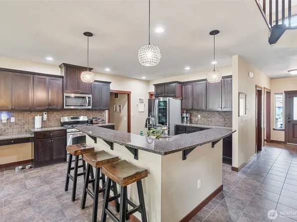 4041 61st Court SW, Olympia, WA 98512