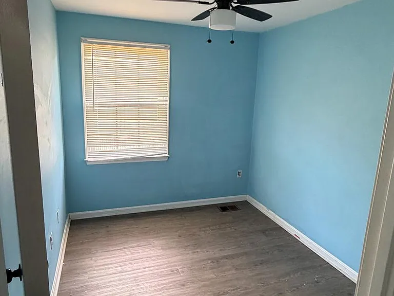 14818 Belle Ami Dr #10 — Photo 10