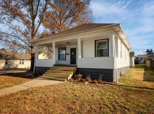 1200 S 14th St, Herrin, IL 62948