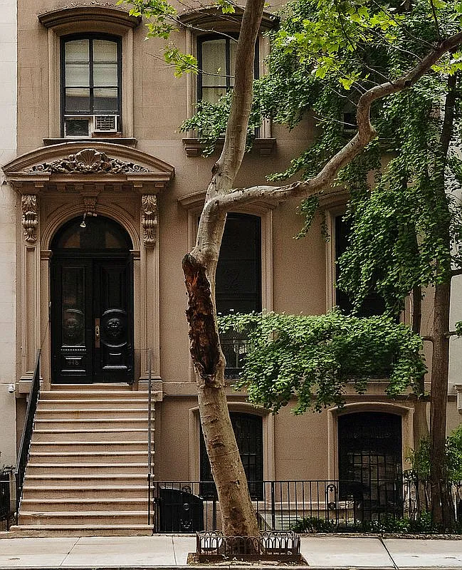 448 W 23rd St photo 1