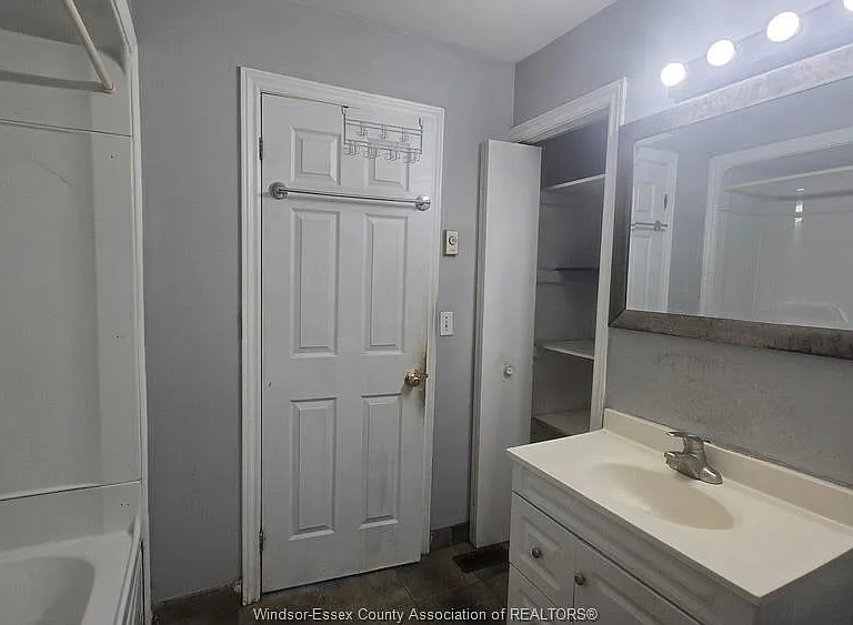 1018 California Ave #MAIN — Photo 11