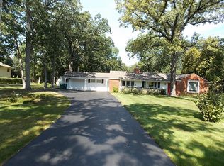 3360 Old Mill Rd, Highland Park, IL 60035