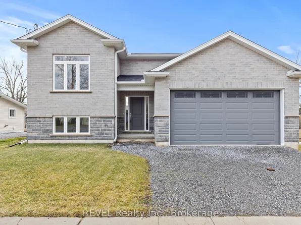 735 Dominion Rd, Fort Erie, ON L2A 1G9