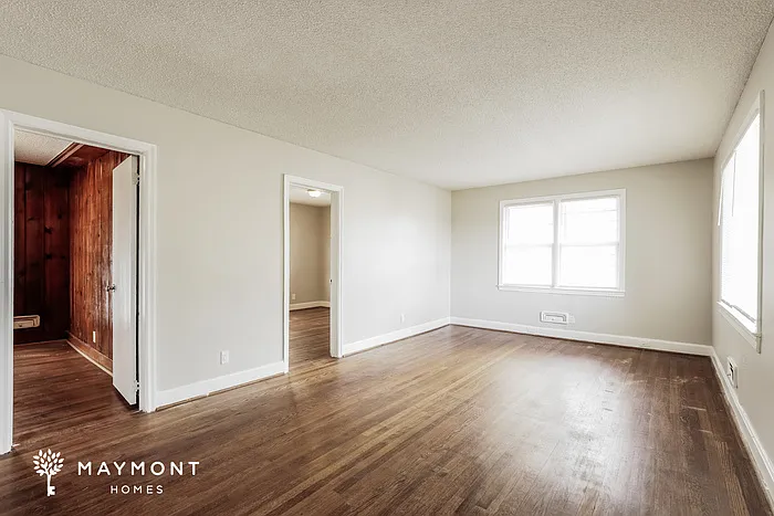 3 bed, 2.0 bath, 1447 sqft, $1,595 — Photo 4