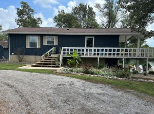 10430 N Grand Rd, Nashville, IL 62263