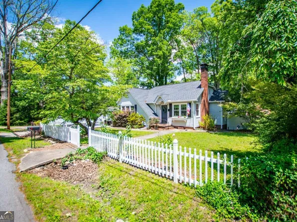 527 W Church St, Villa Rica, GA 30180