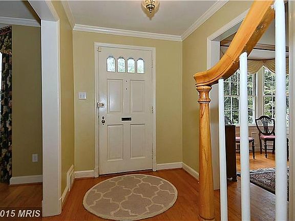 Foyer entry