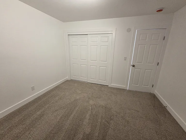 835 State St — Photo 12