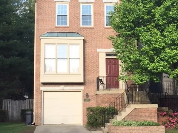 6388 English Ivy Way, Springfield, VA 22152