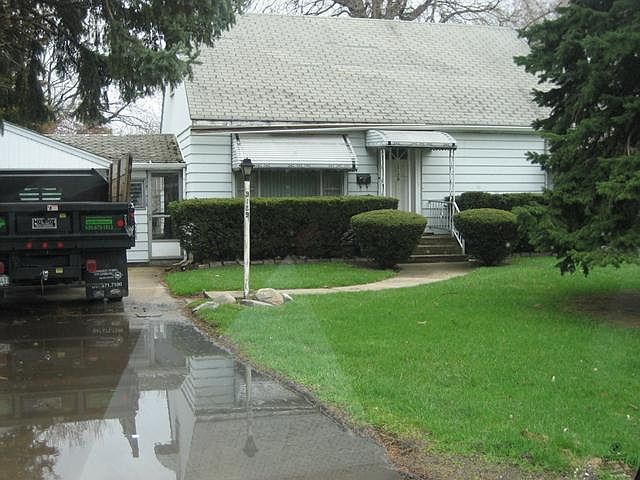 1st image of 3129 Sandra Ave