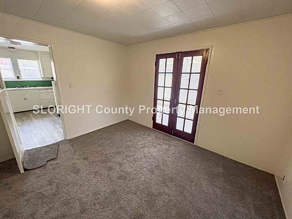 4th image of 190 Henderson Ave