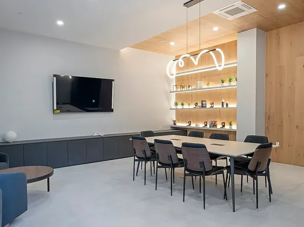 931 Carroll Street image 15 of 27