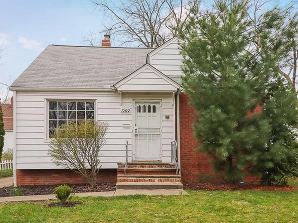 1500 S Noble Rd, Cleveland Heights, OH 44121
