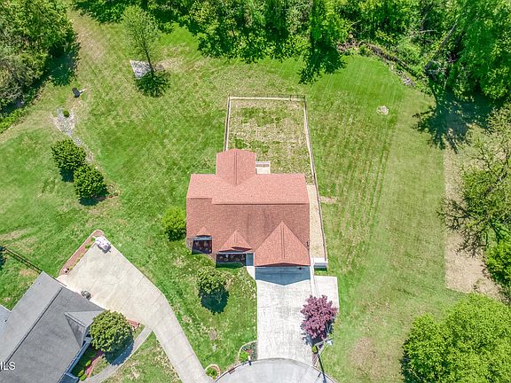 4th image of 37 Vesta Sue Ct