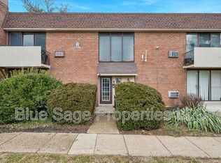 100 E Glenolden Ave APT R11, Glenolden, PA 19036