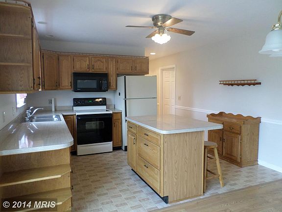 2nd image of 126 Quail Run Dr