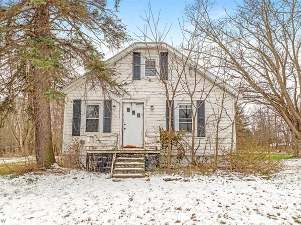1190 Swartz Rd, Akron, OH 44306