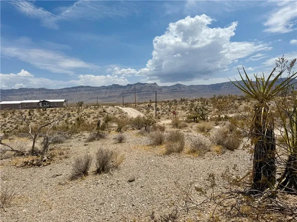 825 W Cathedral Drive, Meadview, AZ 86444