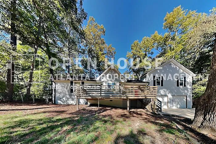 466 Ladora Dr