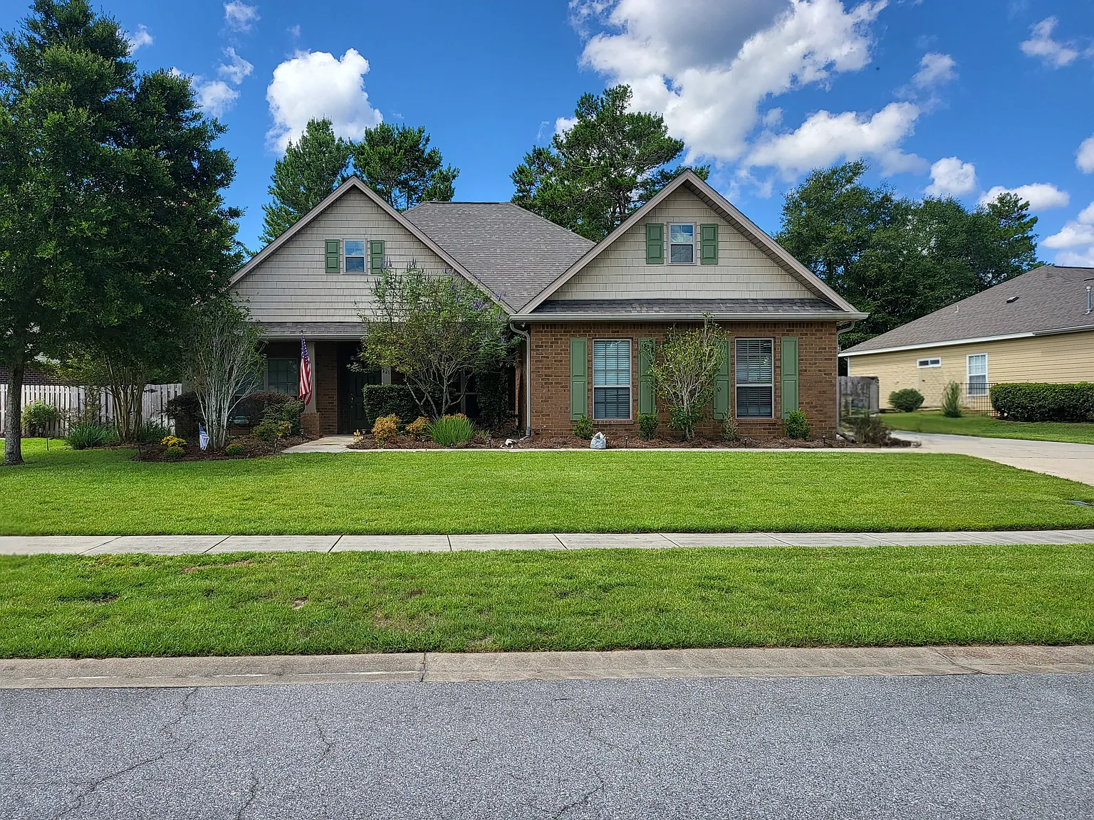 3 bed, 2315 sqft, $2,950 — Photo 1