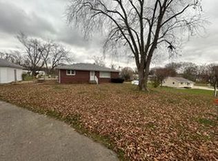 1721 Adams St, Tilton, IL 61833