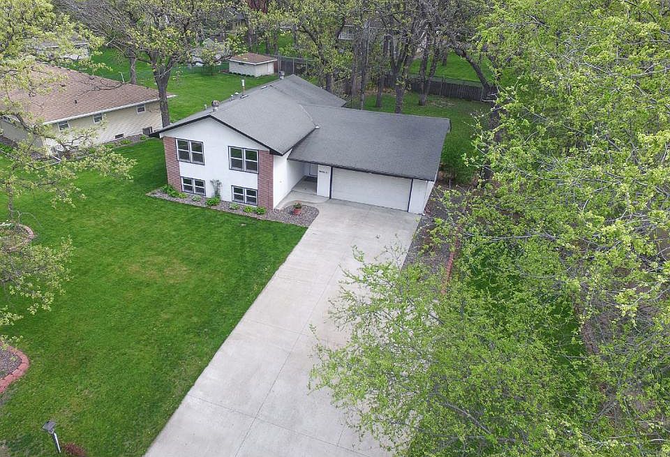 1st image of 11818 Porter Dr