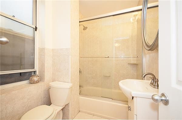 1st image of 111 W 106th St APT 5w