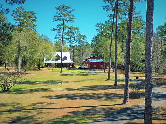 Image 5: Front View Showing Concrete Lane