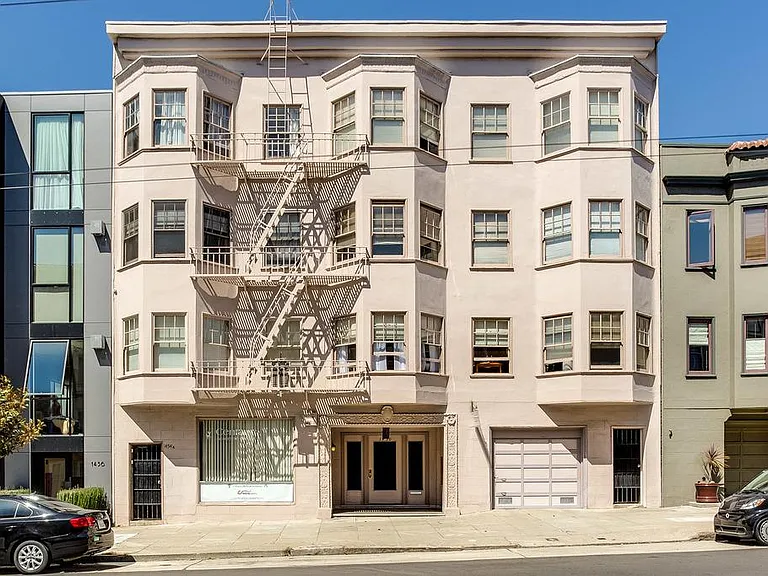 1450 Chestnut St #204 — Photo 1