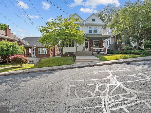 38 N Church St, Mohnton, PA 19540