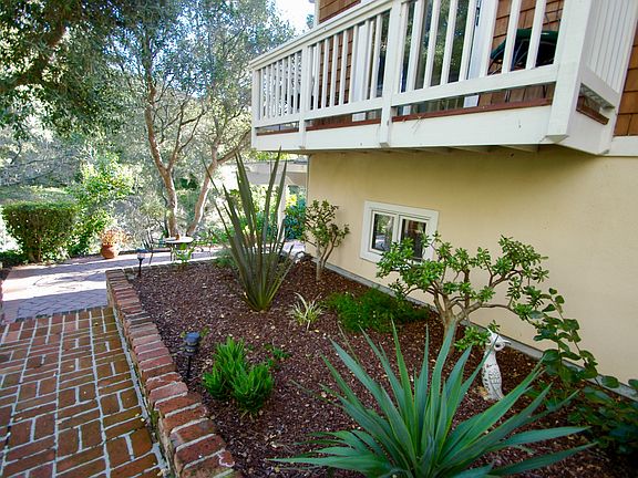 1 of 12 gardens on prop