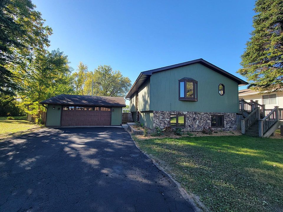 1st image of 540 County Road D E