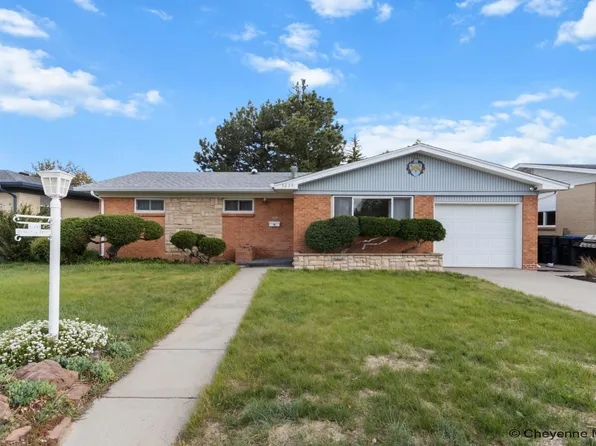 3235 Fir Dr, Cheyenne, WY 82001