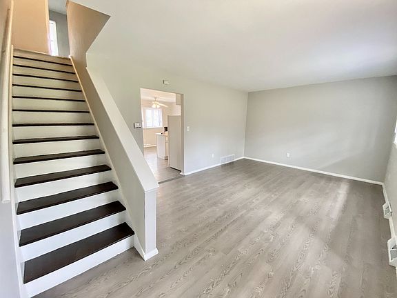 5th image of 5305-5375 Root River Dr #5541