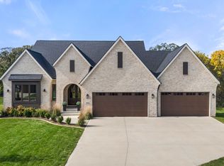 8036 NW 106th Ct, Johnston, IA 50131