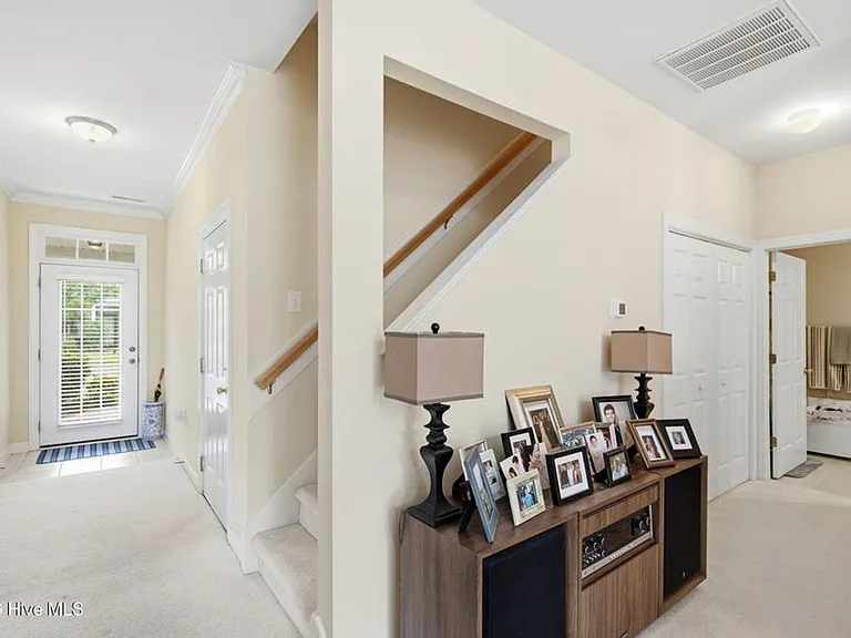 5006 Carleton Dr #113 — Photo 9