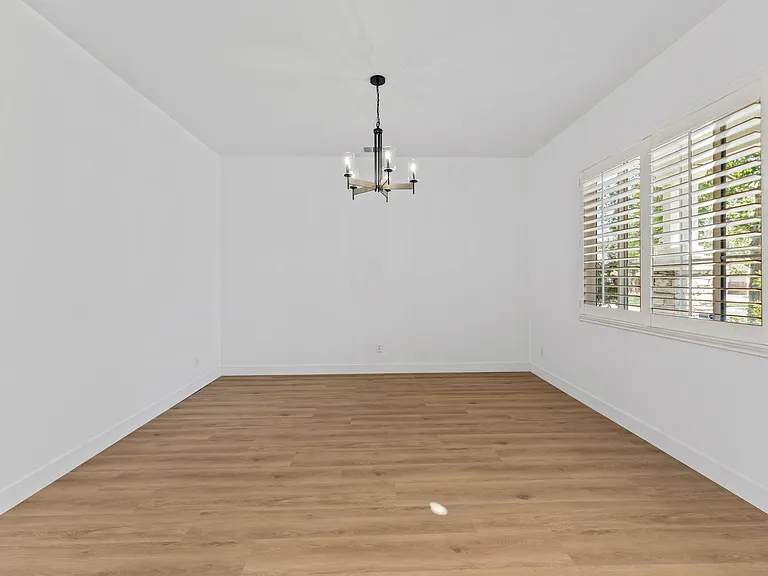12326 White Horse Ct — Photo 6