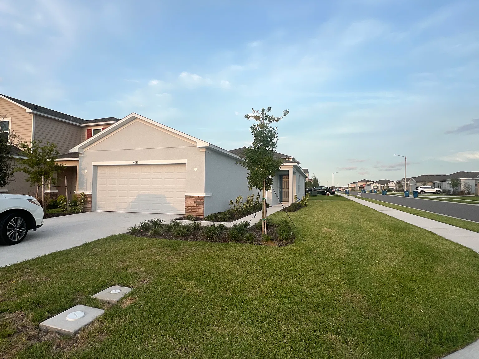 3 bed, 1457 sqft, $2,200 — Photo 2