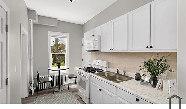 852 Edmund Ave #1 — Photo 6