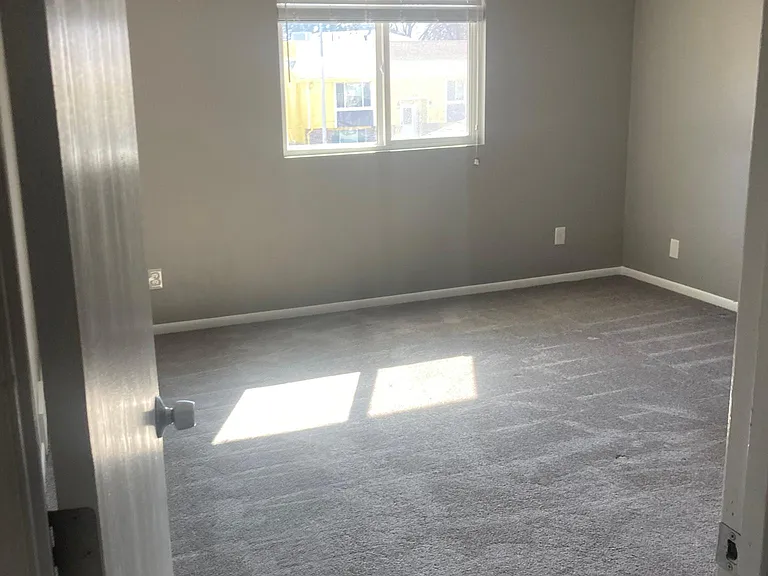 11638 Camden Ave — Photo 3