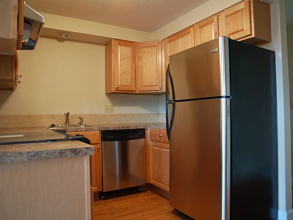2nd image of 1263 NE Grant St Unit A