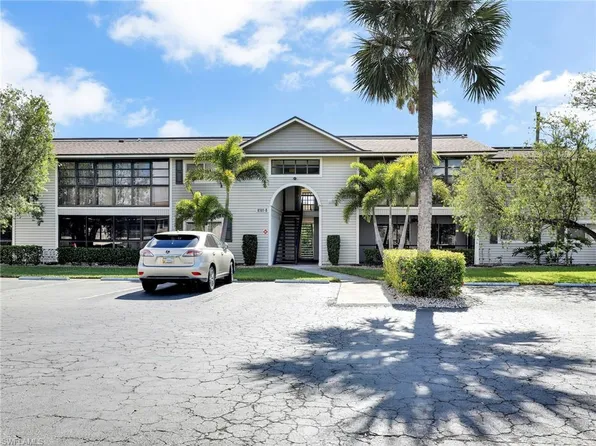 8101 S Woods CIR #10, FORT MYERS, FL 33919
